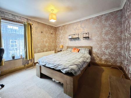 4 bedroom Terraced House for sale in Dudley Road, Grantham, NG31