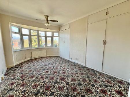 2 bedroom Semi-detached house for sale in Harlaxton Road, Grantham, NG31