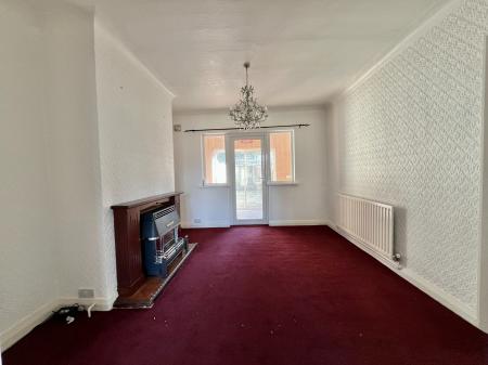 2 bedroom Semi-detached house for sale in Harlaxton Road, Grantham, NG31