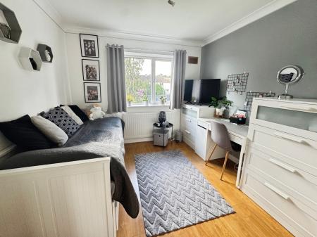 3 bedroom Semi-detached house for sale in Harrowby Lane, Grantham, NG31