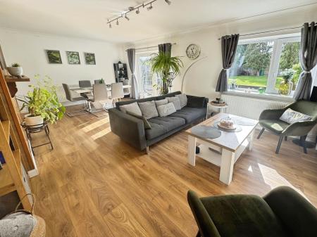 3 bedroom Semi-detached house for sale in Harrowby Lane, Grantham, NG31