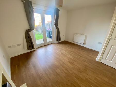 2 bedroom Terraced House for sale in Hathersage Close, Grantham, NG31