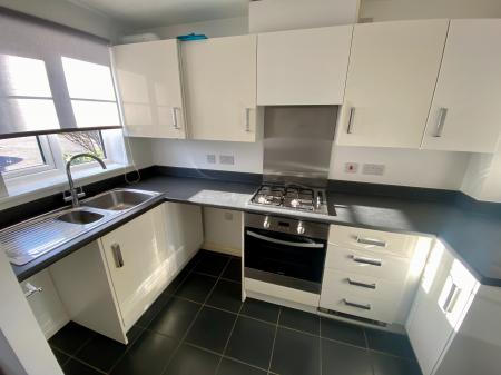 2 bedroom Terraced House for sale in Hathersage Close, Grantham, NG31