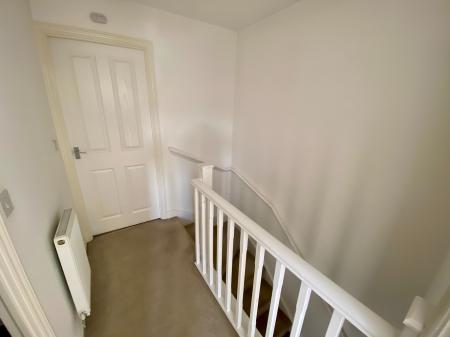 2 bedroom Terraced House for sale in Hathersage Close, Grantham, NG31