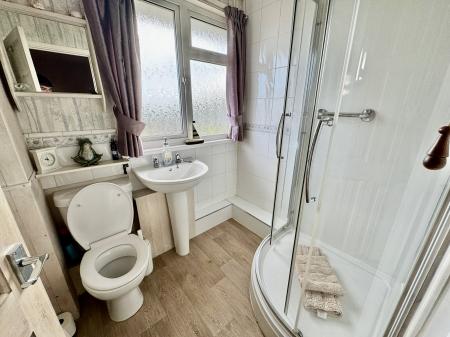 3 bedroom Semi-detached house for sale in Hillingford Way, Grantham, NG31