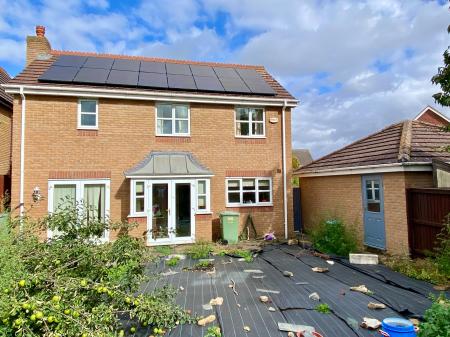 4 bedroom Detached house for sale in Langford Gardens, Grantham, NG31