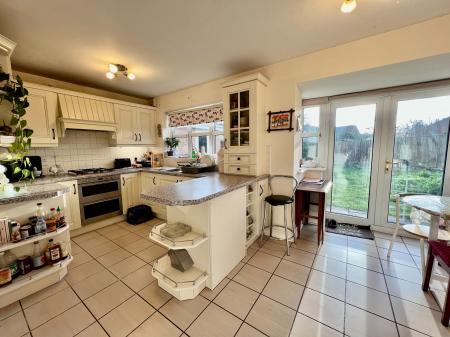 4 bedroom Detached house for sale in Langford Gardens, Grantham, NG31