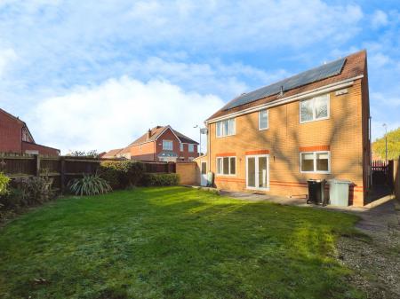 4 bedroom Detached house for sale in Lindisfarne Way, Grantham, NG31