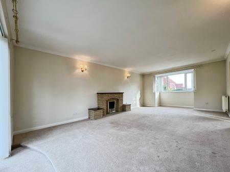 4 bedroom Detached house for sale in Main Street, Foston, Grantham, NG32