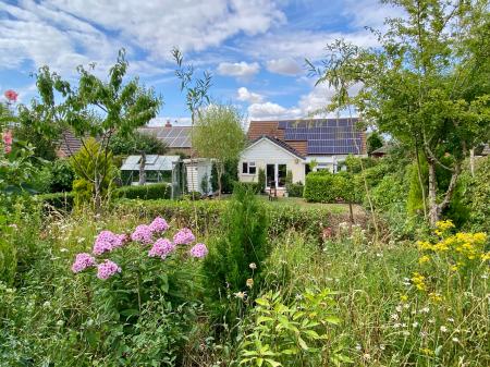 3 bedroom Detached bungalow for sale in Main Street, Ingoldsby, Grantham, NG33
