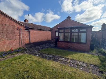 2 bedroom Detached bungalow for sale in Manchester Way, Grantham, NG31