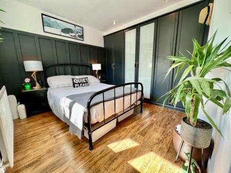 4 bedroom Detached house for sale in Meadows Close, Long Bennington, Newark, NG23