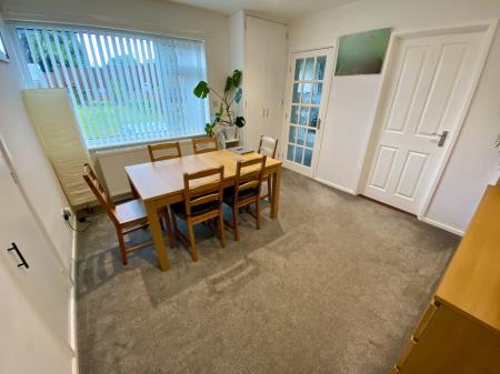 3 bedroom Semi-detached house for sale in Saltersford Grove, Grantham, NG31