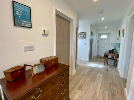 4 bedroom Semi-detached house for sale in Sedgebrook Road, Allington, NG32