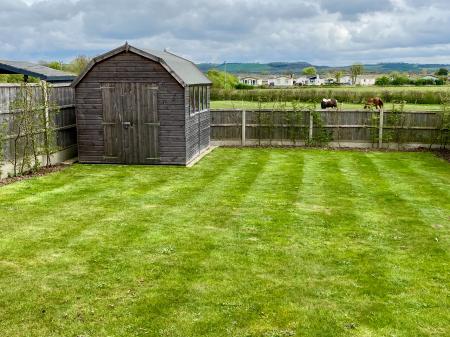 4 bedroom Semi-detached house for sale in Sedgebrook Road, Allington, NG32