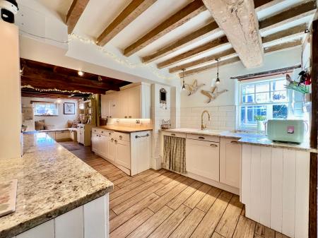 4 bedroom Detached house for sale in Sedgebrook Road, Woolsthorpe By Belvoir, Grantham, NG32