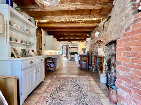 4 bedroom Detached house for sale in Sedgebrook Road, Woolsthorpe By Belvoir, Grantham, NG32