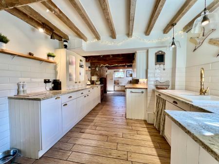 4 bedroom Detached house for sale in Sedgebrook Road, Woolsthorpe By Belvoir, Grantham, NG32