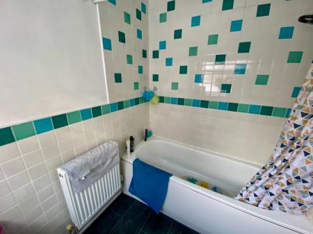 2 bedroom Terraced House for sale in Springfield Road, Grantham, NG31