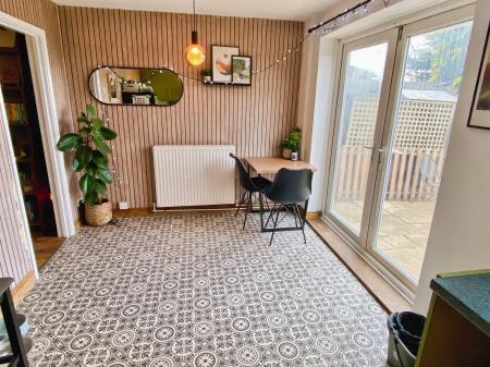 3 bedroom Semi-detached house for sale in Stephenson Avenue, Gonerby Hill Foot, Grantham, NG31
