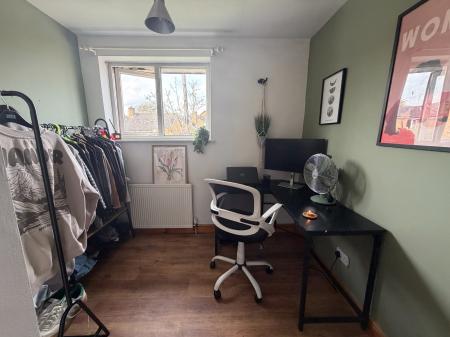 3 bedroom Semi-detached house for sale in Stephenson Avenue, Gonerby Hill Foot, Grantham, NG31