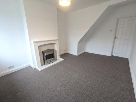 3 bedroom Terraced House for sale in Stuart Street, Grantham, NG31