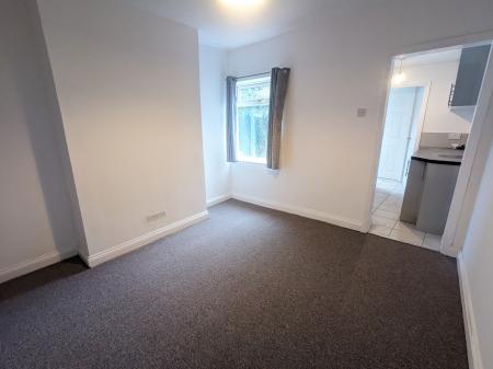 3 bedroom Terraced House for sale in Stuart Street, Grantham, NG31