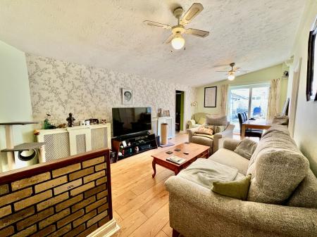 3 bedroom Flat for sale in The Old Stables, Brewery Hill, Grantham, NG31