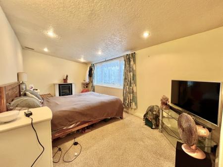 3 bedroom Flat for sale in The Old Stables, Brewery Hill, Grantham, NG31