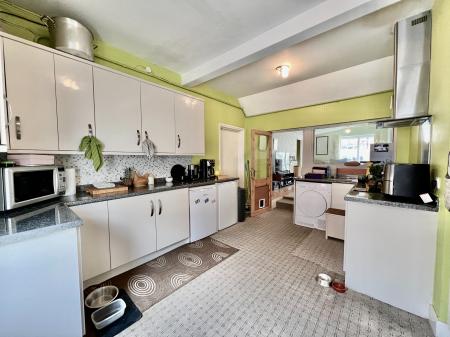 3 bedroom Flat for sale in The Old Stables, Brewery Hill, Grantham, NG31