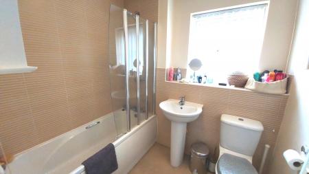 3 bedroom End of terrace house for sale in Tom Childs Close, Grantham, NG31