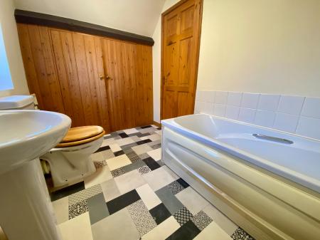 3 bedroom Cottage for sale in Village Street, Oasby, Grantham, NG32