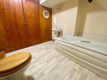 3 bedroom Cottage for sale in Village Street, Oasby, Grantham, NG32