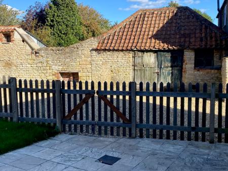 3 bedroom Cottage for sale in Village Street, Oasby, Grantham, NG32