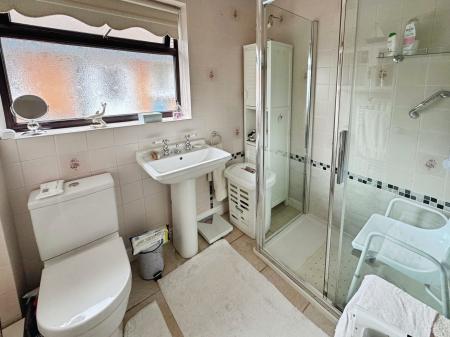 3 bedroom Bungalow for sale in Worcester Road, Grantham, NG31