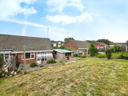 2 bedroom Bungalow for sale in Wroxall Drive, Grantham, NG31