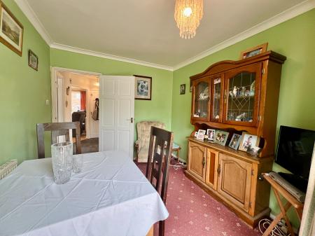 2 bedroom Bungalow for sale in Wroxall Drive, Grantham, NG31