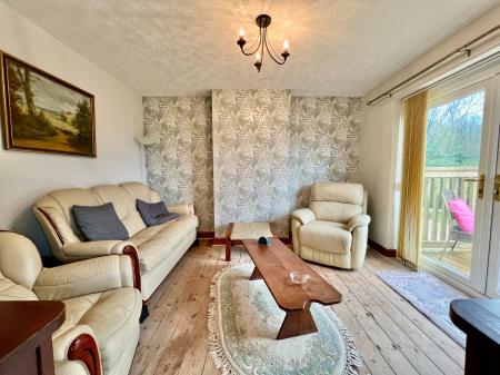 3 bedroom Semi-detached house for sale in Corby Road, Bitchfield, Grantham, NG33