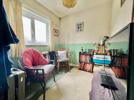 3 bedroom Semi-detached house for sale in Corby Road, Bitchfield, Grantham, NG33