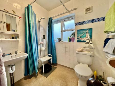 3 bedroom Semi-detached house for sale in Corby Road, Bitchfield, Grantham, NG33