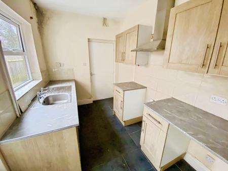 2 bedroom Terraced House for sale in Redcross Street, Grantham, NG31