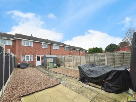 3 bedroom Terraced House for sale in Palmwood Close, Gonerby Hill Foot, Grantham, NG31