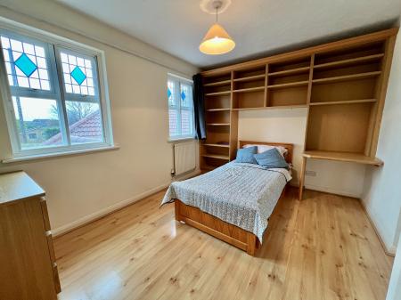 5 bedroom Detached house for sale in Barrowby Road, Grantham, NG31