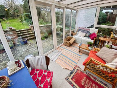 3 bedroom Semi-detached house for sale in The Crescent, Wilsford, NG32