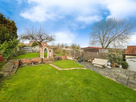 3 bedroom Detached house for sale in Newton Way, Woolsthorpe By Colsterworth, Grantham, NG33