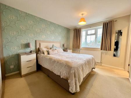 4 bedroom Detached house for sale in Manor Road, Barrowby, Grantham, NG32