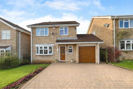 4 bedroom Detached house for sale in Manor Road, Barrowby, Grantham, NG32