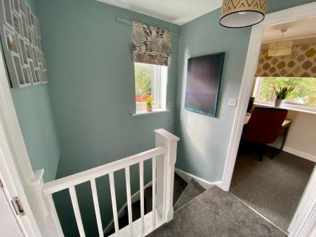 3 bedroom Semi-detached house for sale in Worcester Road, Grantham, NG31