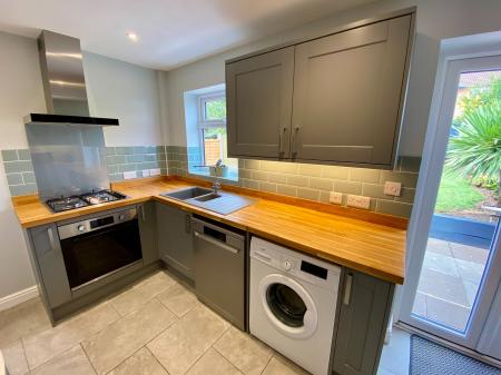 3 bedroom Semi-detached house for sale in Worcester Road, Grantham, NG31