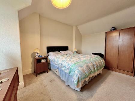 3 bedroom Detached house for sale in Hill Avenue, Grantham, NG31